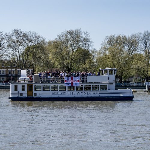 20170409_Hammersmith-and-Fulham_The-Thames-at-Bishops-Park_Party-boat